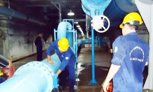 14 quận huyện ở TP HCM bị cắt nước, nước yếu 14 quận huyện ở TP HCM bị cắt nước, nước yếu