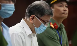 Ông Chu Lập Cơ: 'Xin cho vợ tôi được hưởng sự khoan hồng' Ông Chu Lập Cơ: 'Xin cho vợ tôi được hưởng sự khoan hồng'