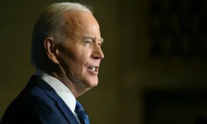Ông Biden gây bất bình vì lệnh khoan hồng hàng loạt Ông Biden gây bất bình vì lệnh khoan hồng hàng loạt