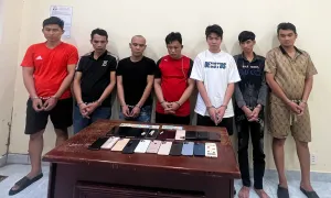 Nhiều đôi tình nhân tâm sự ở công viên bị trộm tài sản
