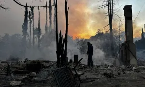 Người Việt ở Mỹ kể cảnh 'như tận thế' vì cháy rừng Los Angeles Người Việt ở Mỹ kể cảnh 'như tận thế' vì cháy rừng Los Angeles